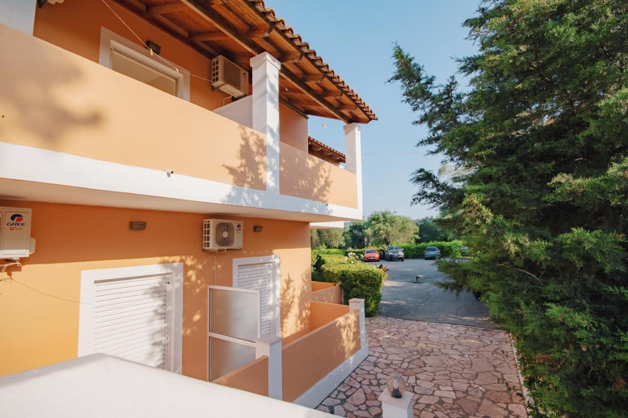 Villa Rosa Apartments Gouvia Ngoại thất bức ảnh
