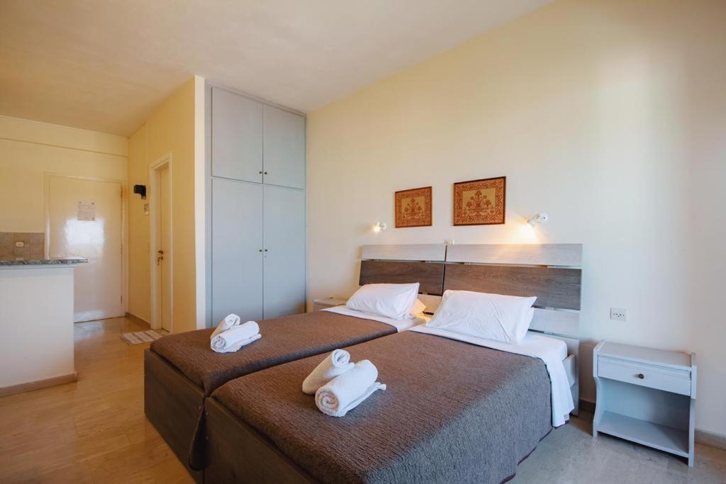 Villa Rosa Apartments Gouvia Ngoại thất bức ảnh