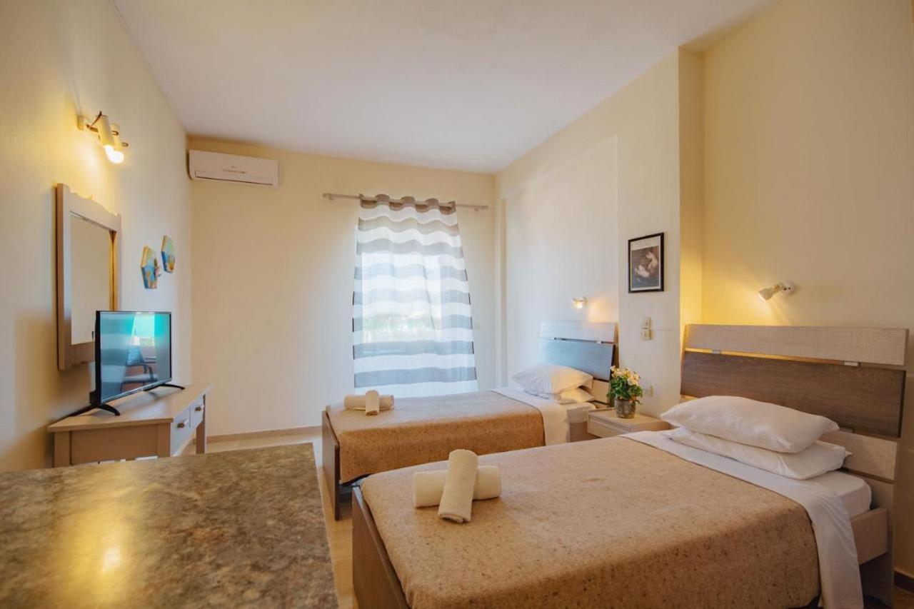 Villa Rosa Apartments Gouvia Ngoại thất bức ảnh